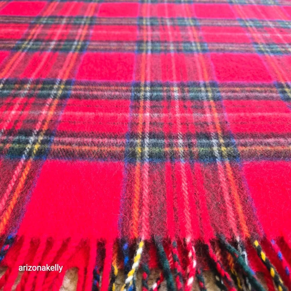 NWOT Wool Cashmere Tartan Red Plaid Wrap Scarf